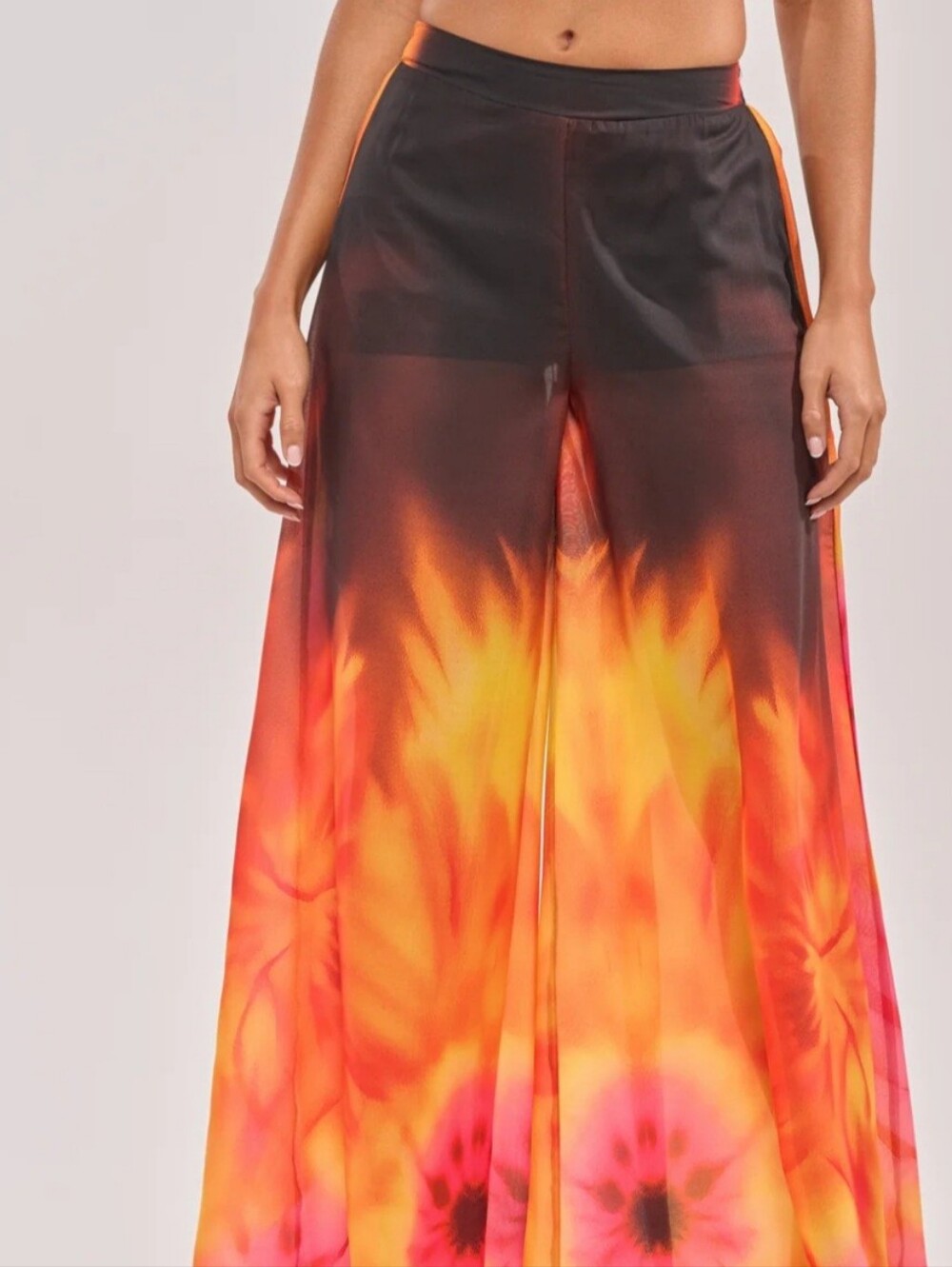 AKIRA -Girl On Fire-chiffon Pallazo Pants  SZ M